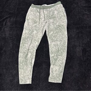 Lululemon Green and White Jogger size L